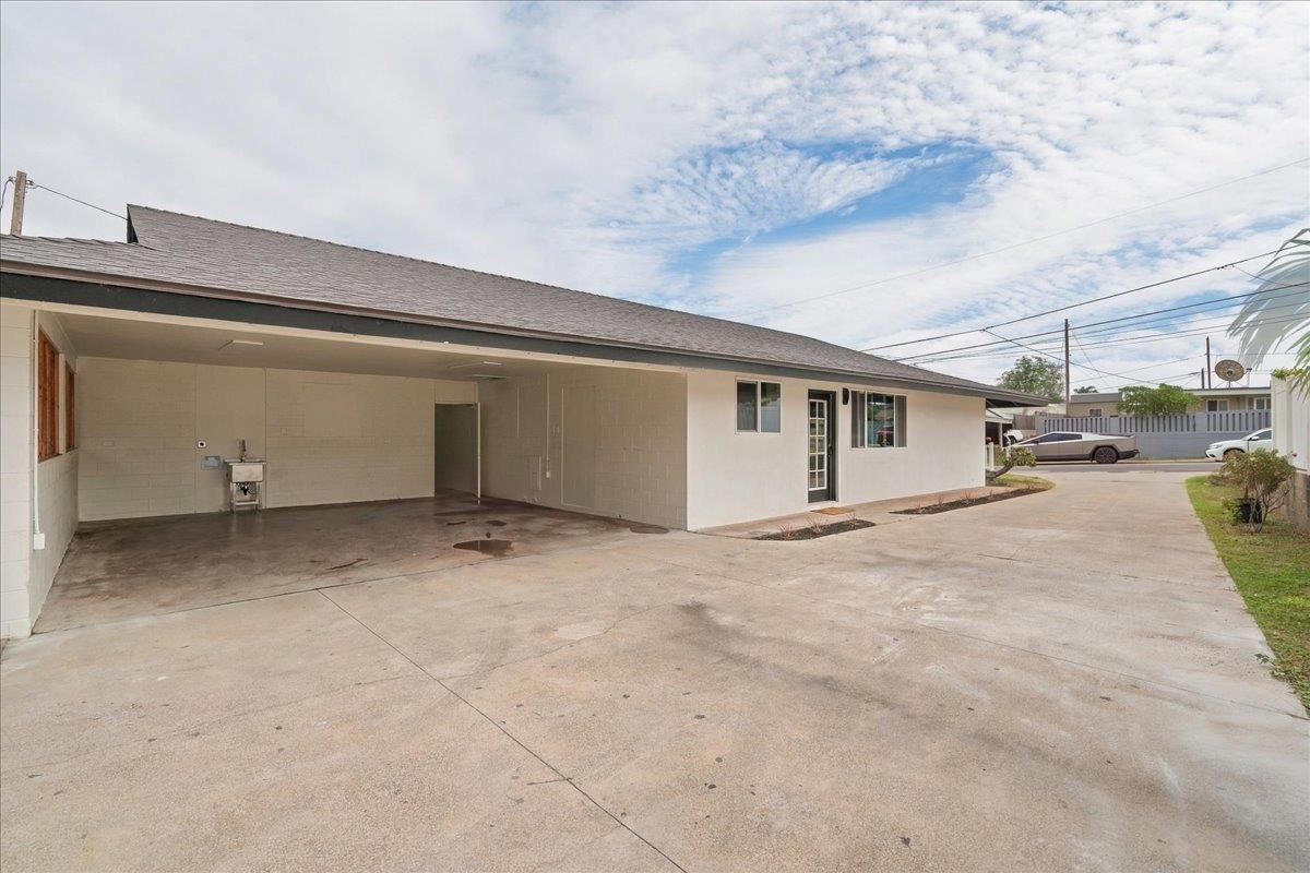 400 Palama Dr