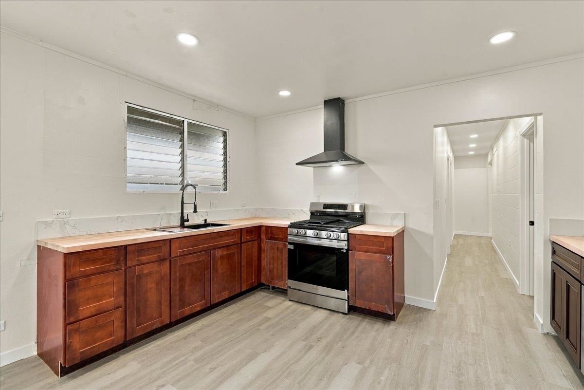 400 Palama Dr