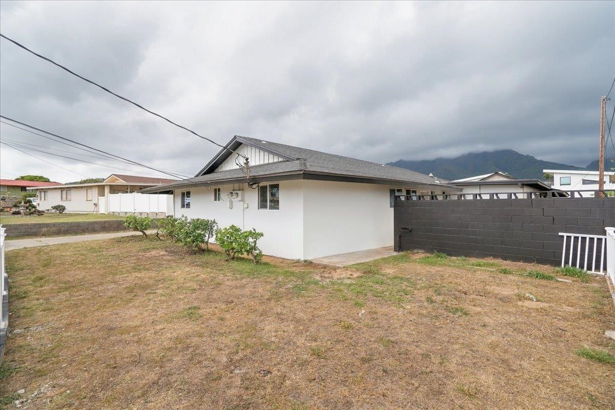 400 Palama Dr