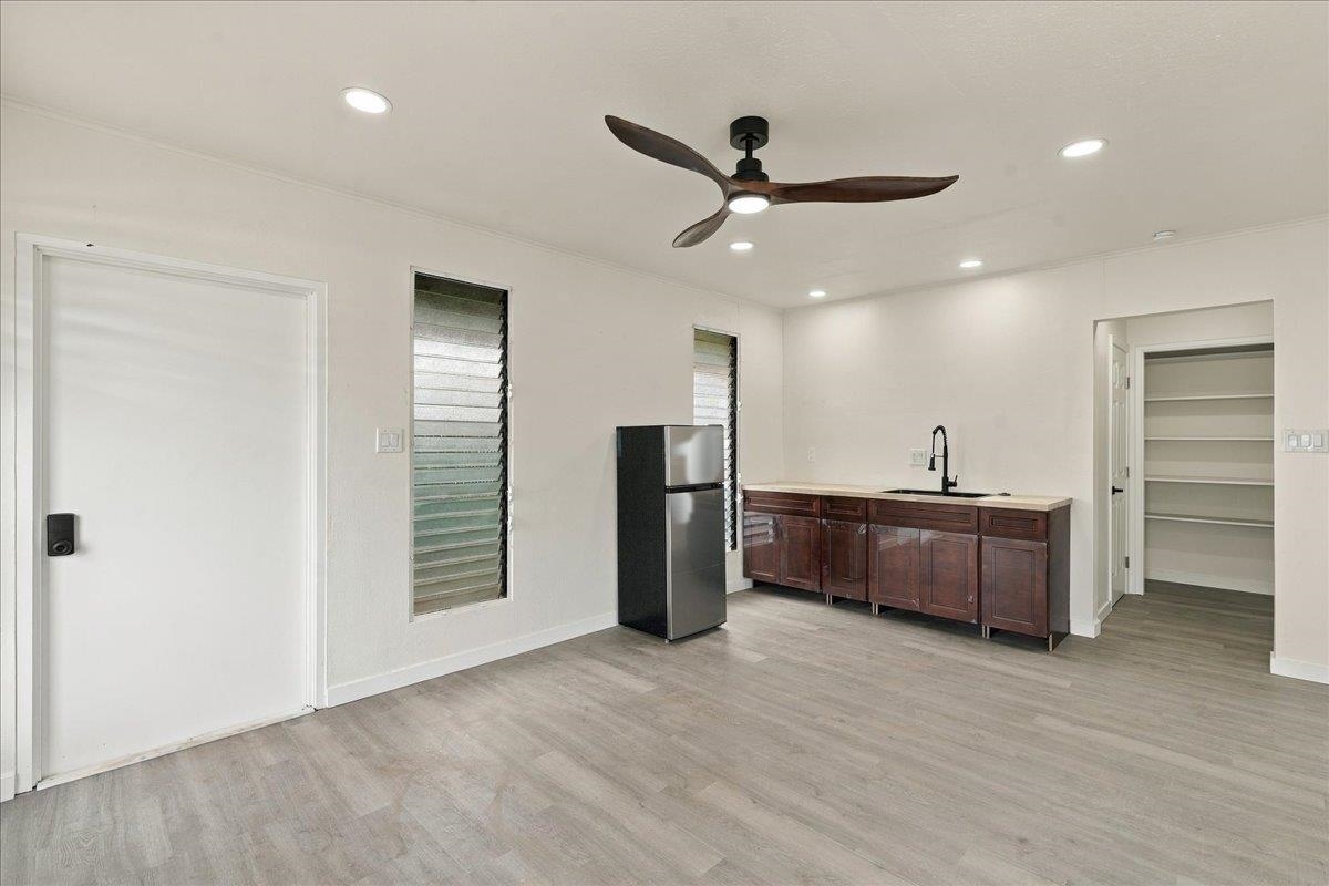 400 Palama Dr