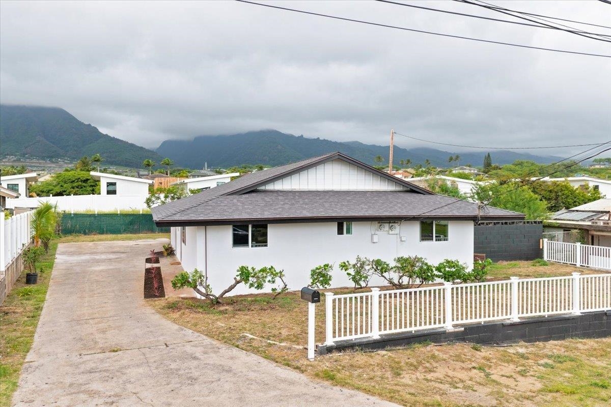 400 Palama Dr