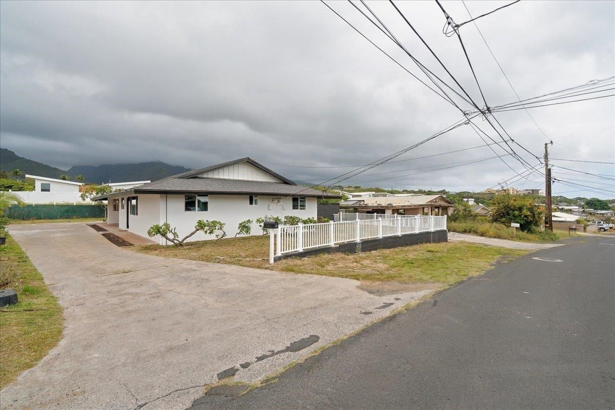 400 Palama Dr