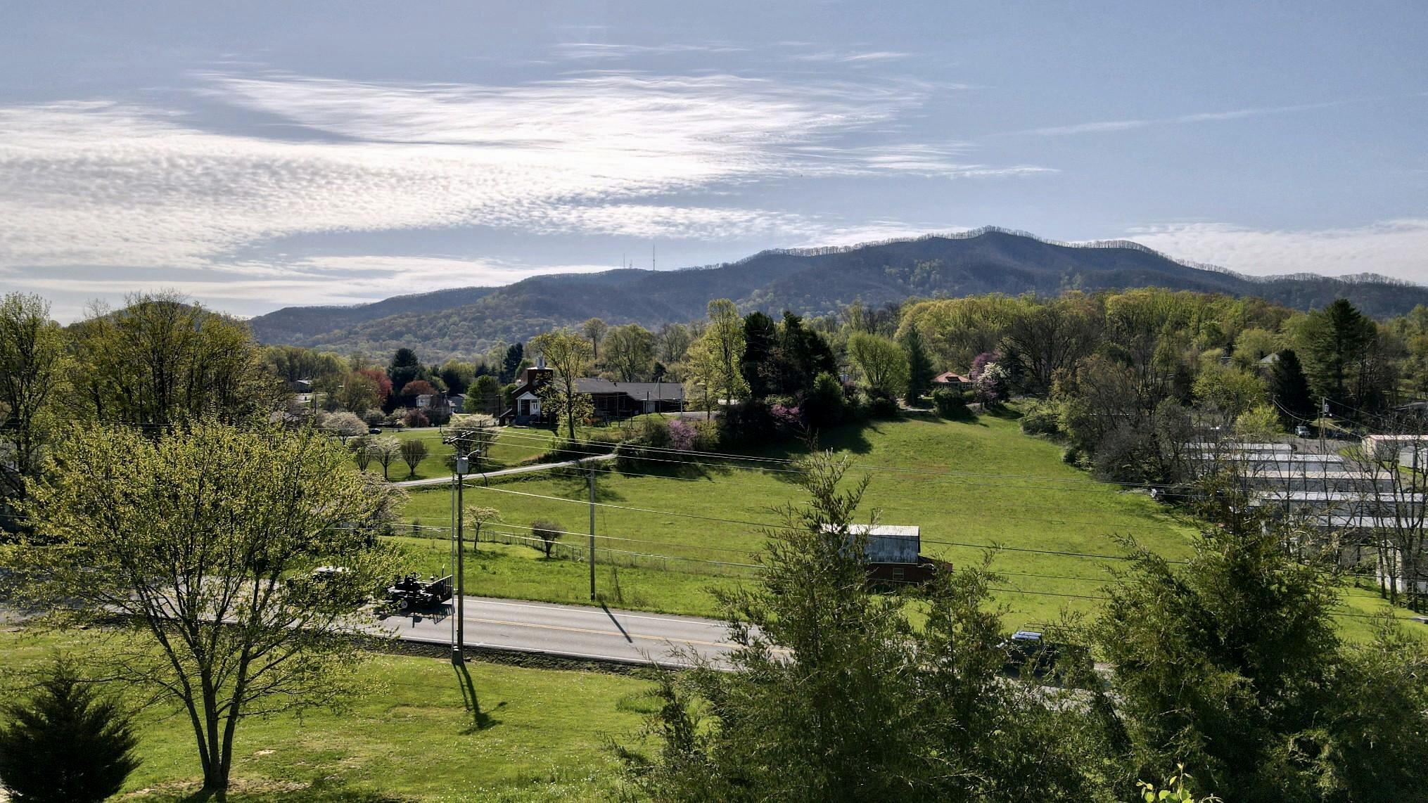 1798 Brook Hollow Road