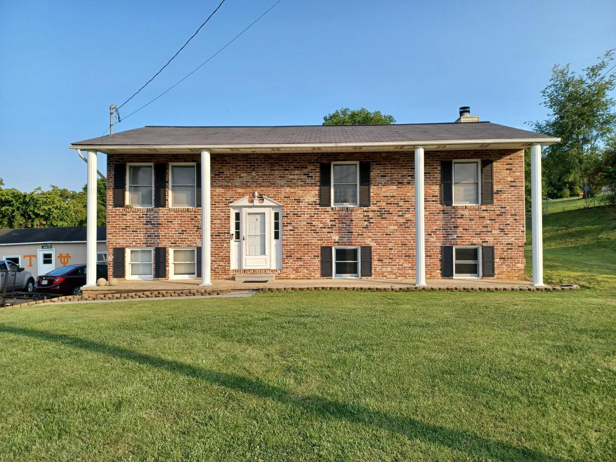4 Enfield Court