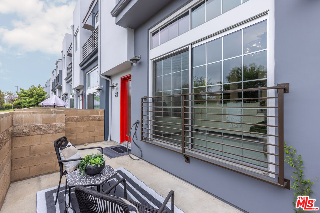 5400 Playa Vista Dr Unit: 23