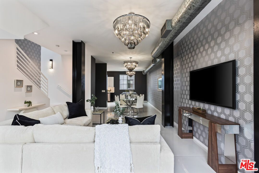 5400 Playa Vista Dr Unit: 23