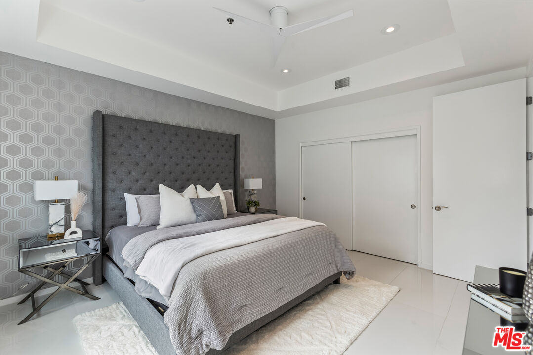5400 Playa Vista Dr Unit: 23