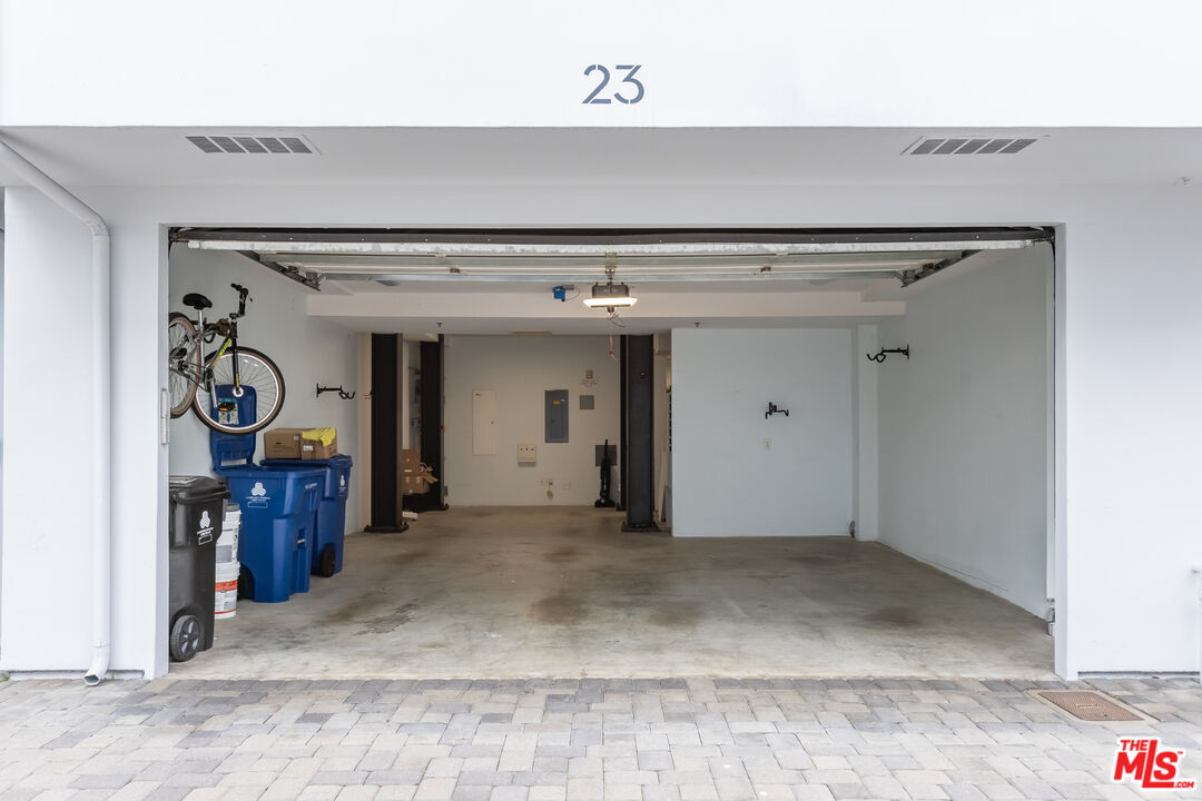 5400 Playa Vista Dr Unit: 23