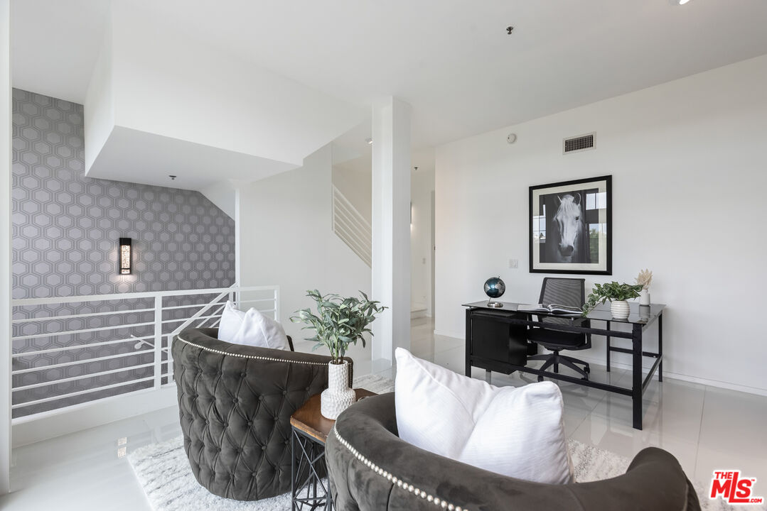 5400 Playa Vista Dr Unit: 23