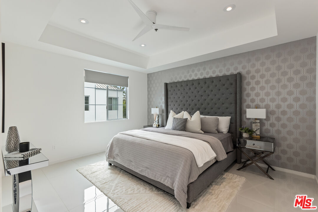 5400 Playa Vista Dr Unit: 23