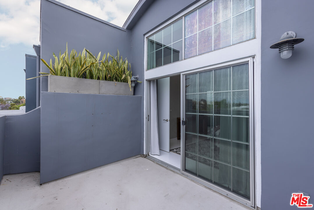 5400 Playa Vista Dr Unit: 23