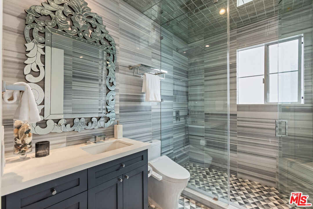 5400 Playa Vista Dr Unit: 23