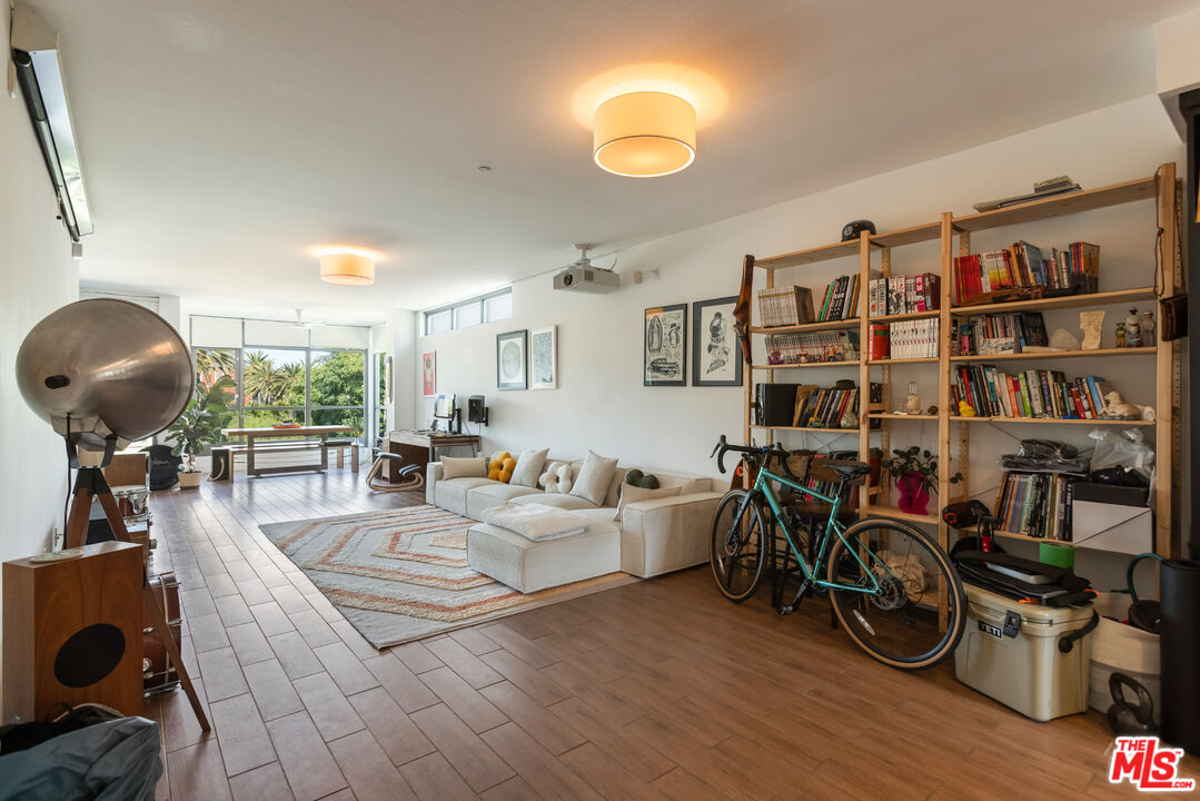 13045 Pacific Prome Unit: 330