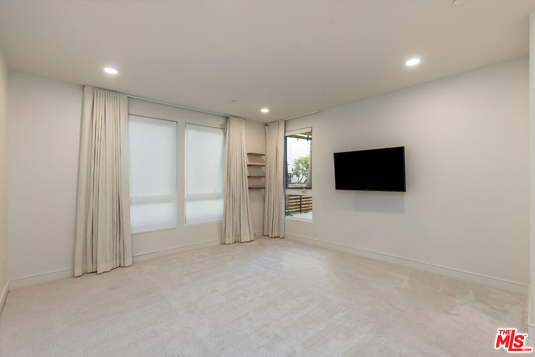 6030 Seabluff Dr Unit: 315