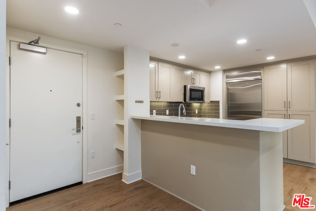 6030 Seabluff Dr Unit: 315