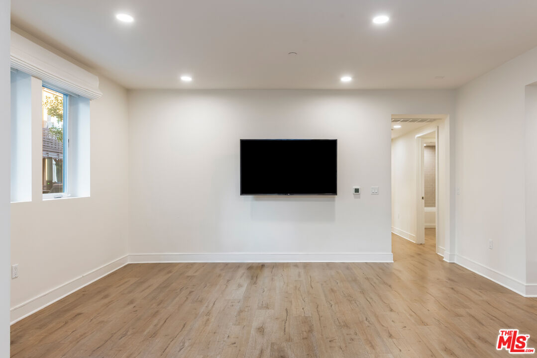 6030 Seabluff Dr Unit: 315