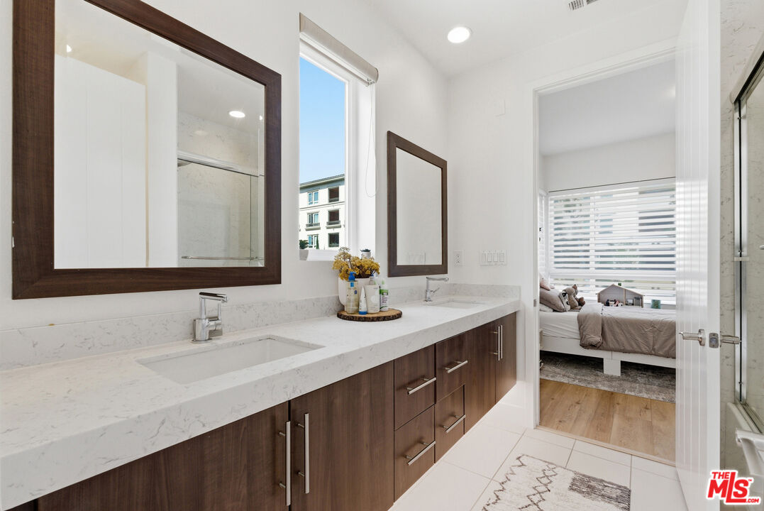 12642 Sandhill Ln Unit: 1