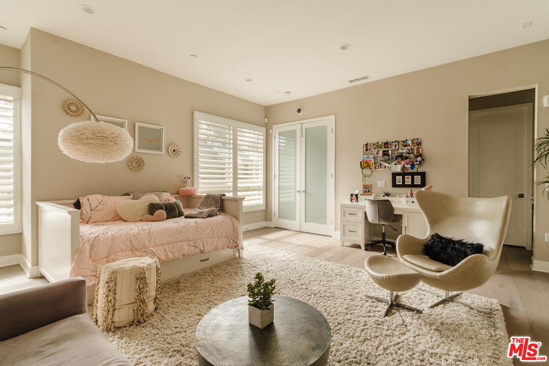 12765 Bluff Creek Dr Unit: 1