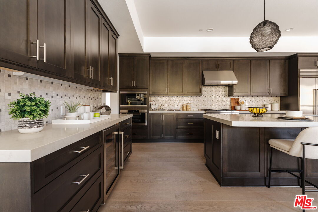 12765 Bluff Creek Dr Unit: 1