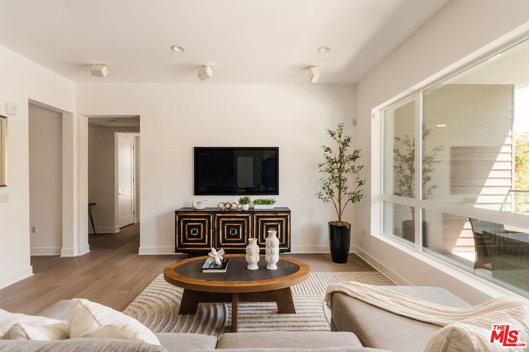 12765 Bluff Creek Dr Unit: 1
