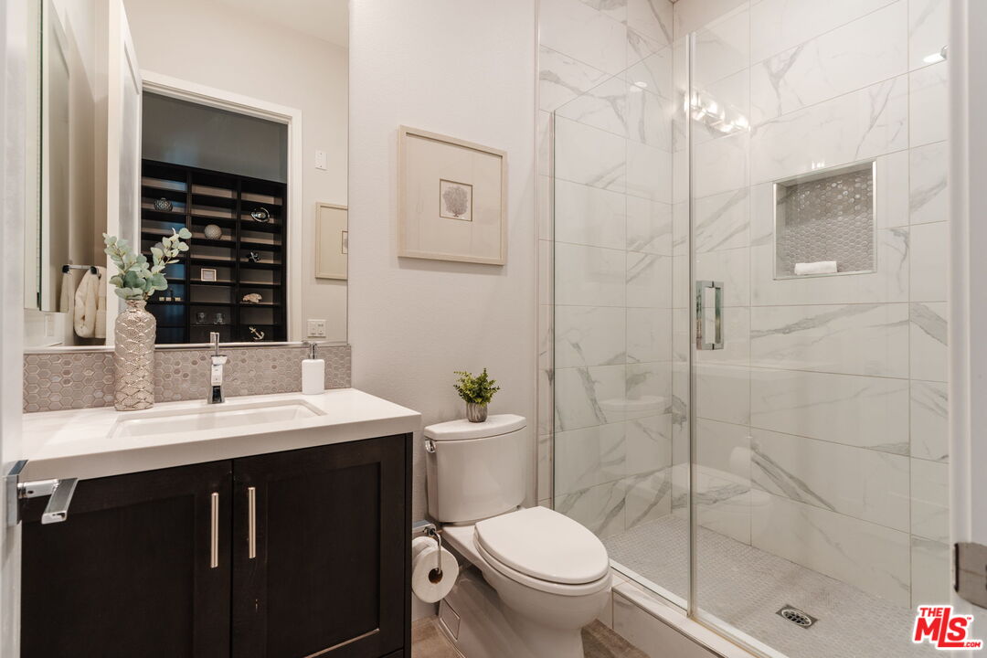 12765 Bluff Creek Dr Unit: 1