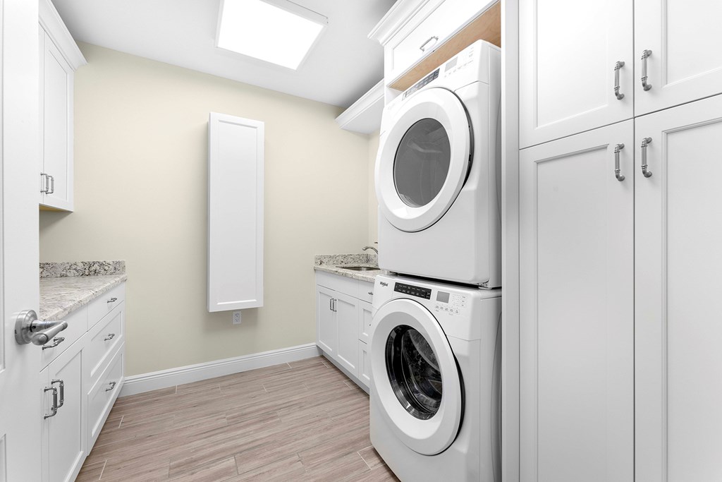 1 Residence Lane PH8