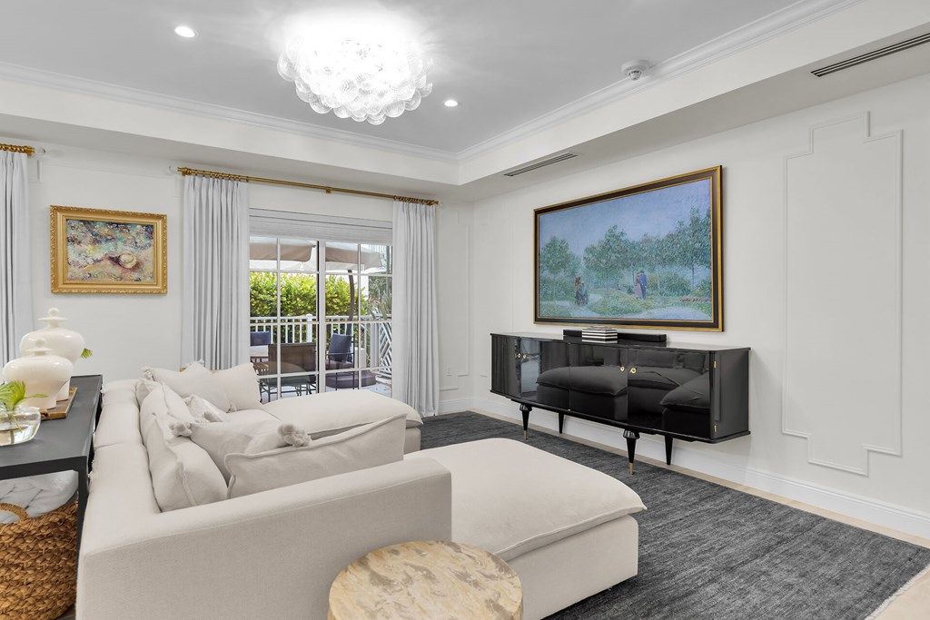 1 Residence Lane C-117