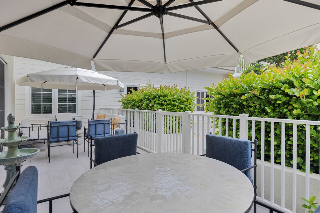 1 Residence Lane C-117