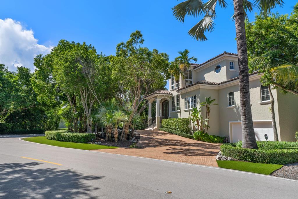 22 Harbor Island Drive
