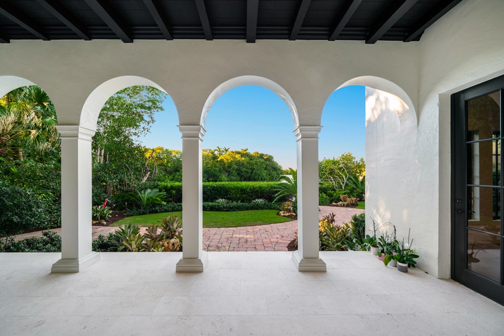 21 South Bridge Lane