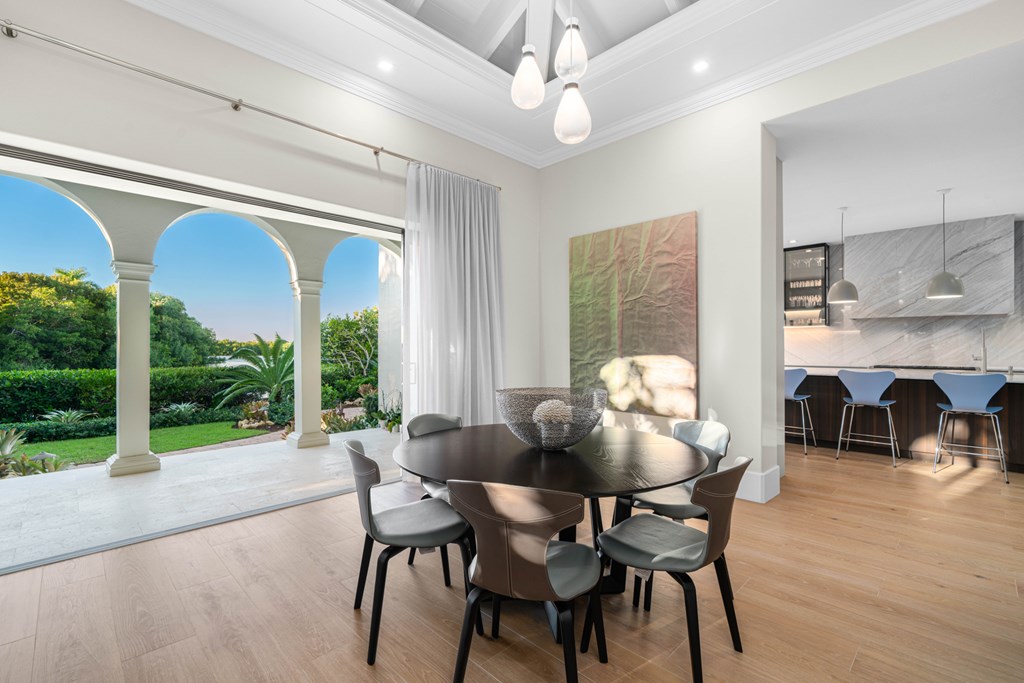 21 South Bridge Lane