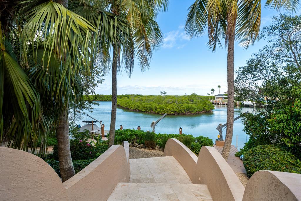 5 South Pelican Drive