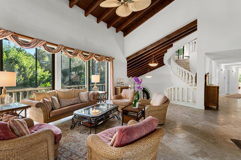 5 South Pelican Drive