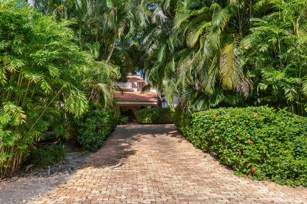 5 South Pelican Drive