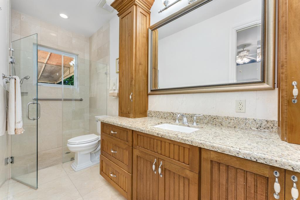 15 Harbor Island Drive