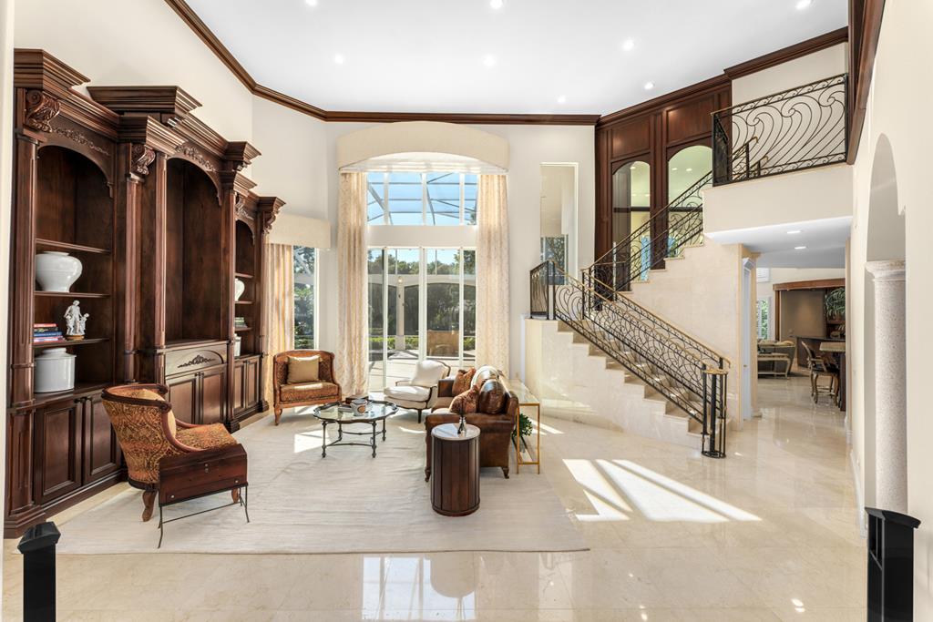 15 Harbor Island Drive