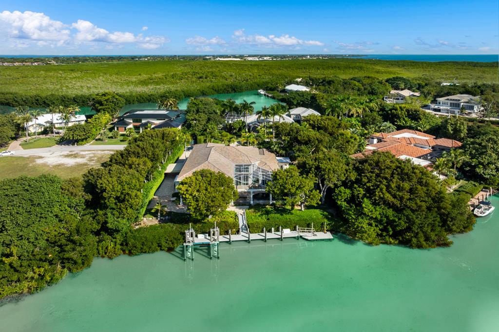 15 Harbor Island Drive