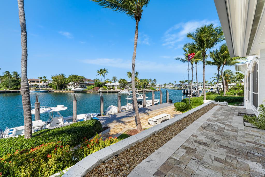 35 Angelfish Cay Drive