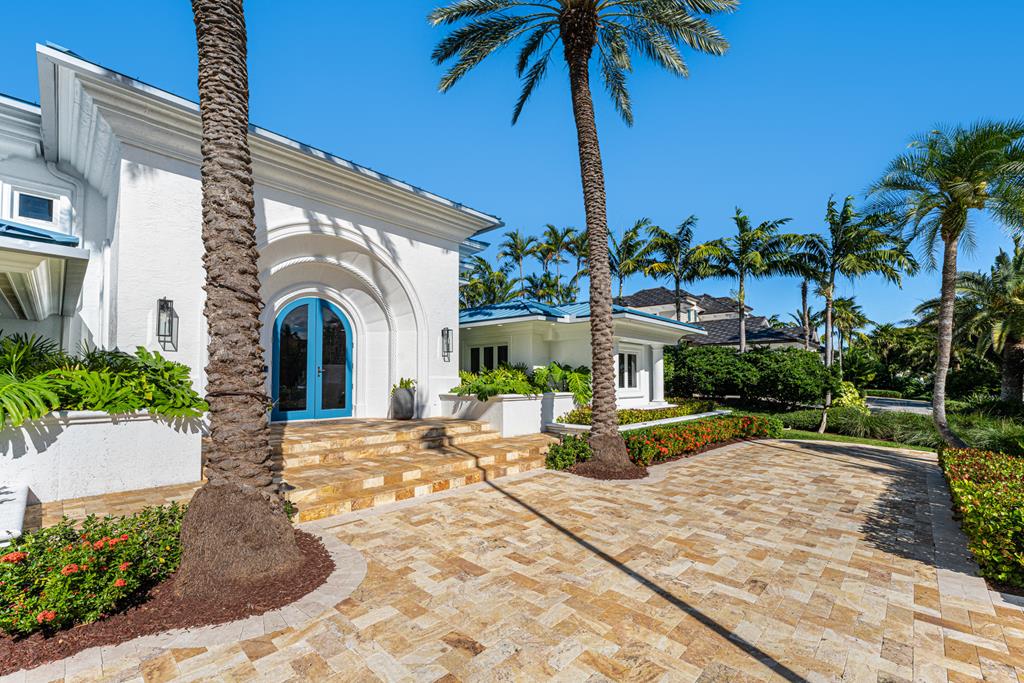 35 Angelfish Cay Drive