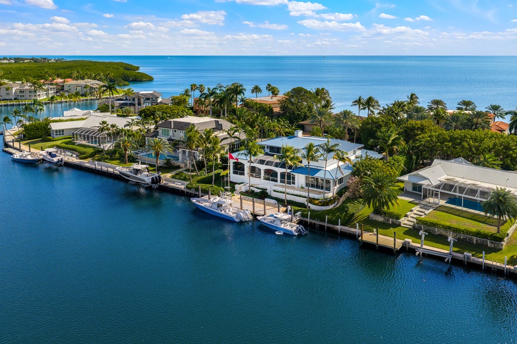 35 Angelfish Cay Drive