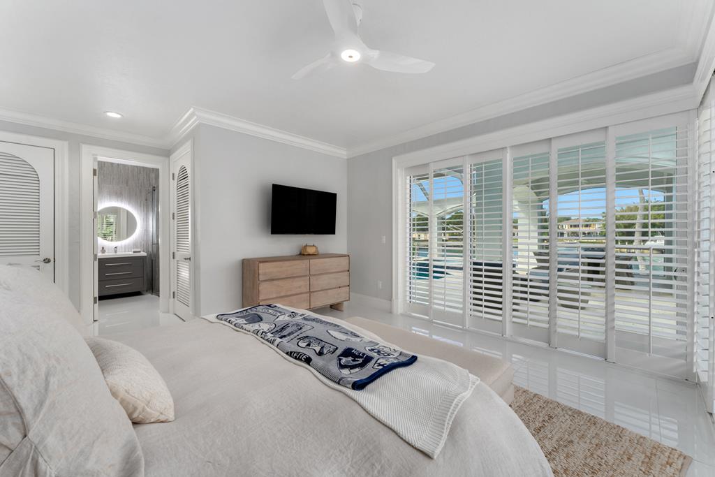 35 Angelfish Cay Drive