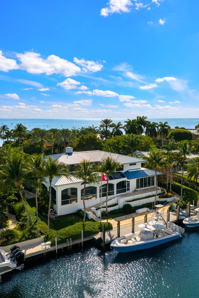 35 Angelfish Cay Drive