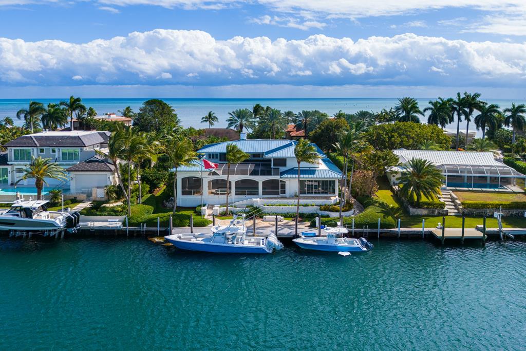 35 Angelfish Cay Drive