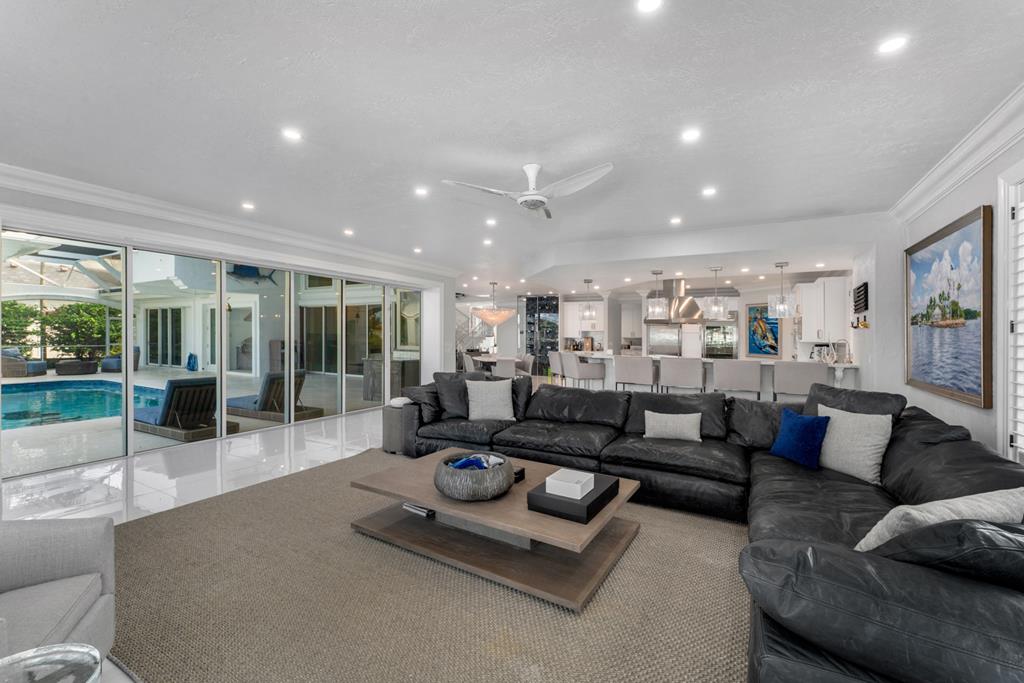 35 Angelfish Cay Drive