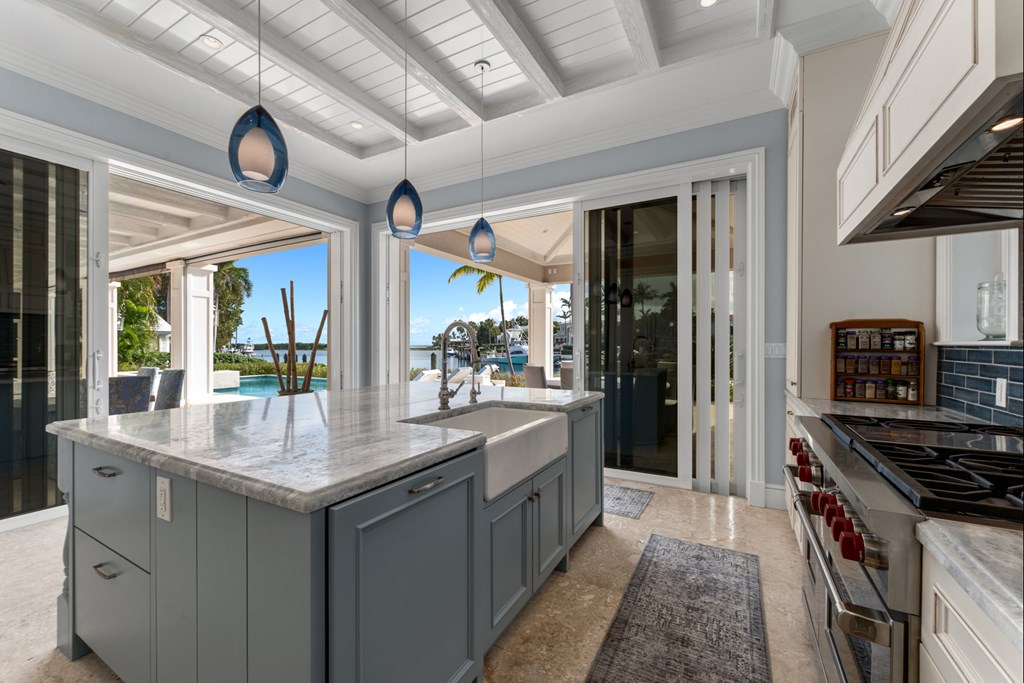 13 Angelfish Cay Drive