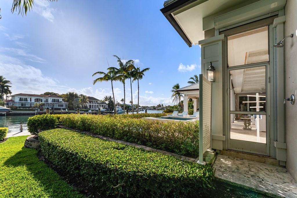 13 Angelfish Cay Drive