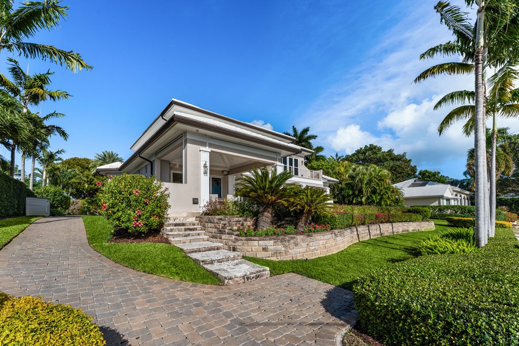 13 Angelfish Cay Drive