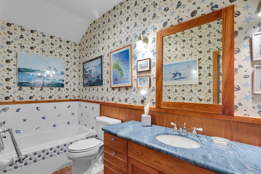 18 Marlin Lane # B Unit: #B
