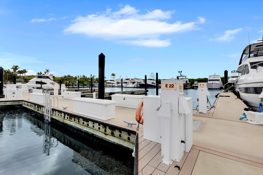 201 Ocean Reef Drive # 22 Unit: #ES-22