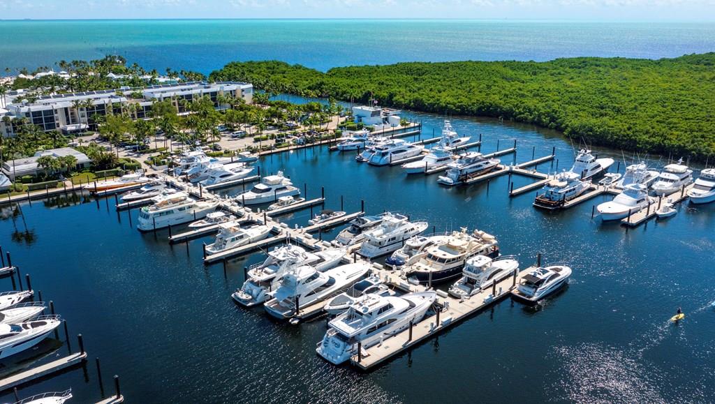 201 Ocean Reef Drive # 22 Unit: #ES-22